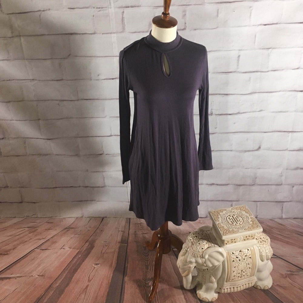 Elegant Purple Long-Sleeve Dress